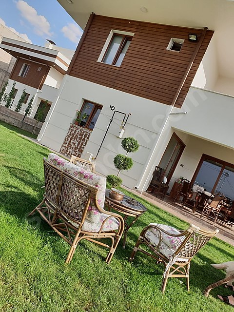 BECEN DE SİTE İÇERİSİNDE SATILIK LÜKS VİLLA